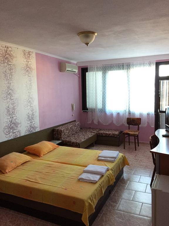 Yanis Guest House Sveti Vlas Rom bilde